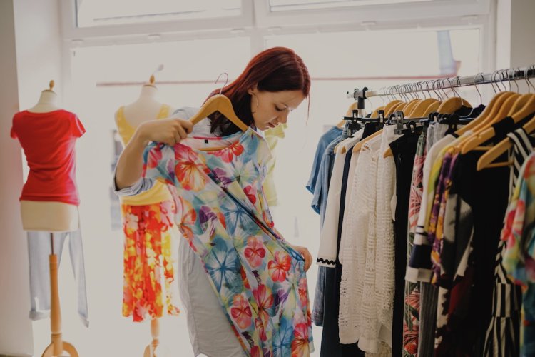 Wholesale Clothes UK: Your Guide to Affordable Fashion Solutions