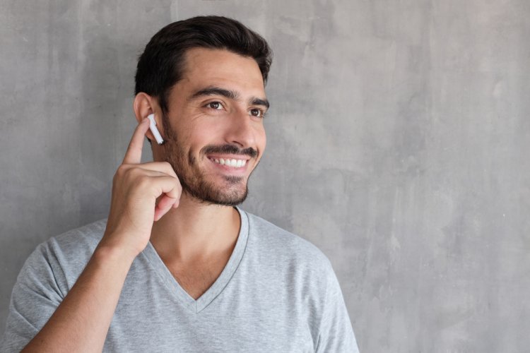 Say Goodbye to Wires: Wireless Earbuds Redefine Freedom