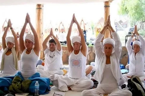 Perché lo Yoga Kundalini è la chiave per la crescita spirituale?