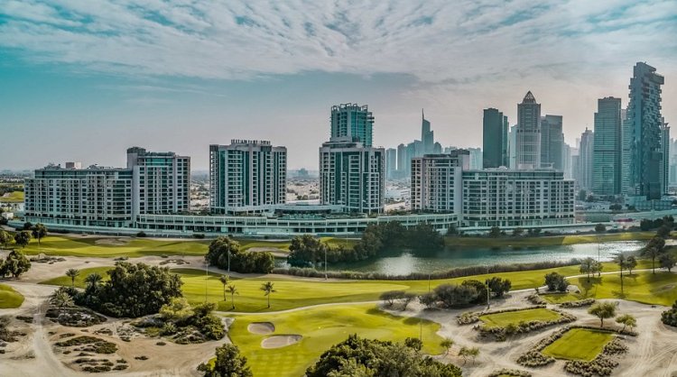 Emirates Hills Dubai – The Epitome of Luxury Living